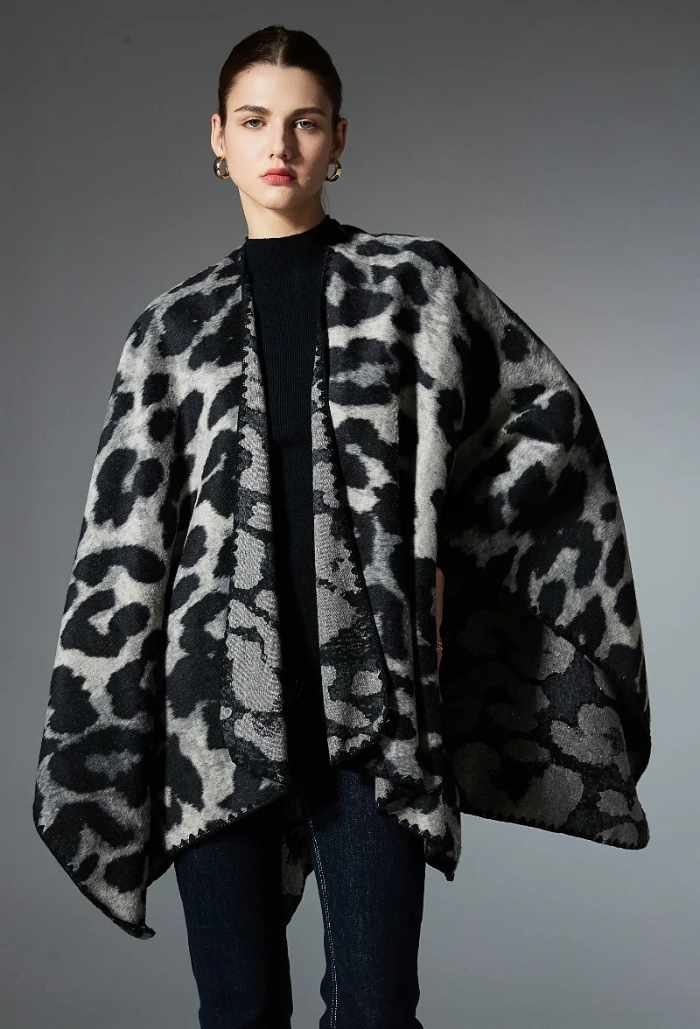 Customized Two-Color Leopard Print Shawl Wrap