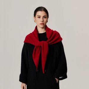 How to Wash a Wool Triangle Scarf Without Shrinking