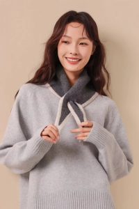What to Look for When Buying a Wool Triangle Scarf Online