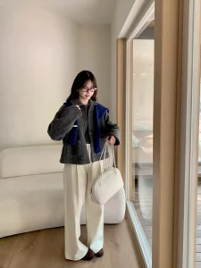 Why Wool Triangle Scarves Are Perfect for Travel and Outdoor Use