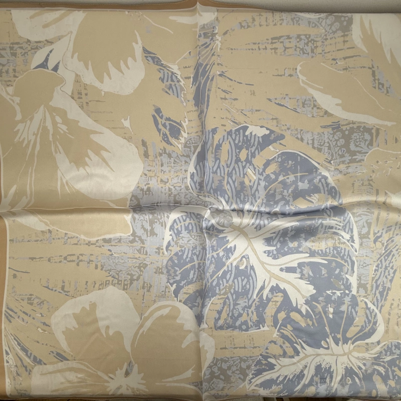 Wholesale Luxury 70cm 100% Mulberry Silk Yellow and Blue Floral Silk Scarf For Woman Wholesale Luxury 70cm 100% Mulberry Silk Yellow and Blue Floral Silk Scarf For Woman